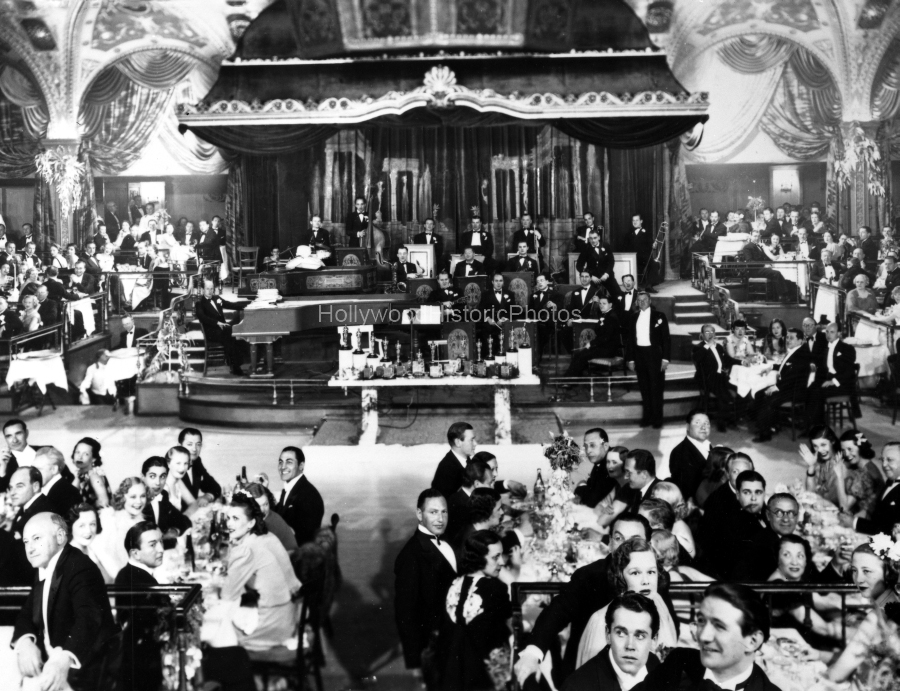 Academy Awards 1937 9th Annual Awards show Biltmore Hotel.jpg